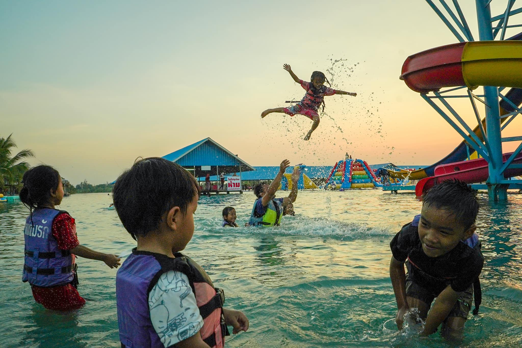 TAMRON PERSPECTIVE : KID..CHILL CHILL ในแบบเลนส์ติดกล้อง TAMRON PERSPECTIVE : KID..CHILL CHILL ในแบบเลนส์ติดกล้อง