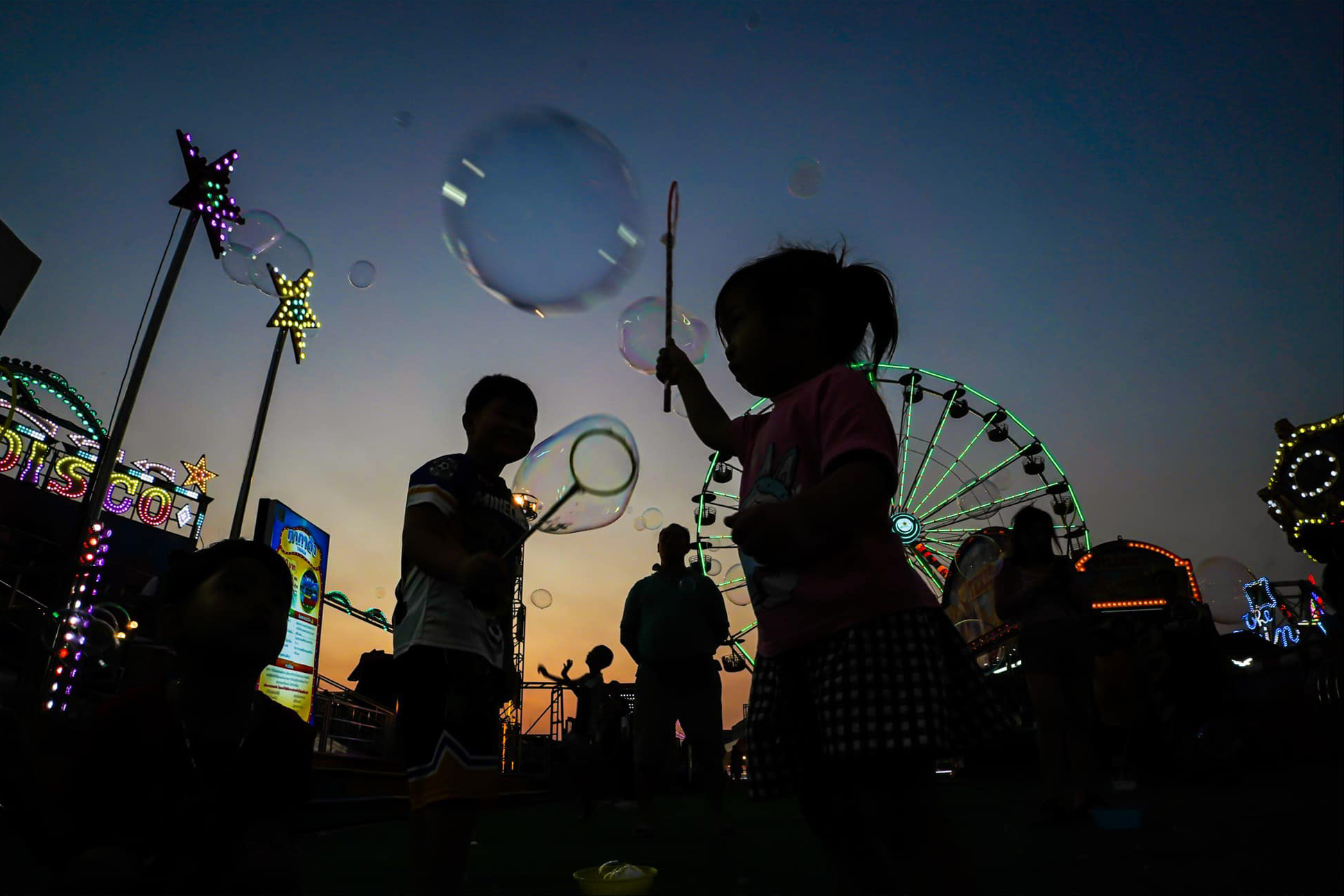 TAMRON PERSPECTIVE : Siam Carnival Fun Fair TAMRON PERSPECTIVE : Siam Carnival Fun Fair