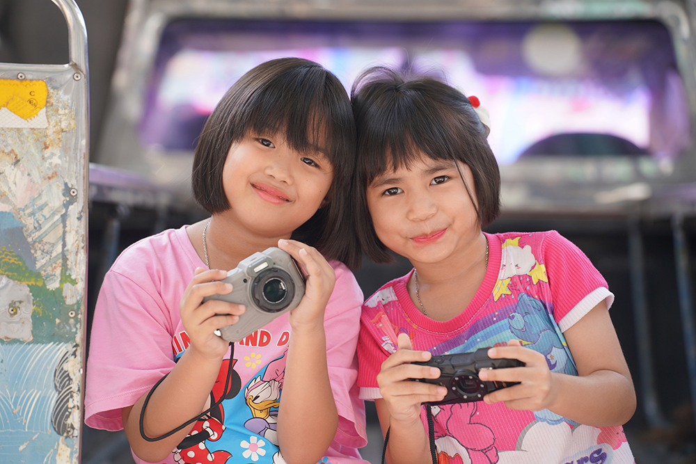TAMRON EXPERIENCE : สะกดรอย..หนูน้อยฝึกถ่ายภาพด้วยเลนส์ซูมไวแสง TAMRON EXPERIENCE : สะกดรอย..หนูน้อยฝึกถ่ายภาพด้วยเลนส์ซูมไวแสง