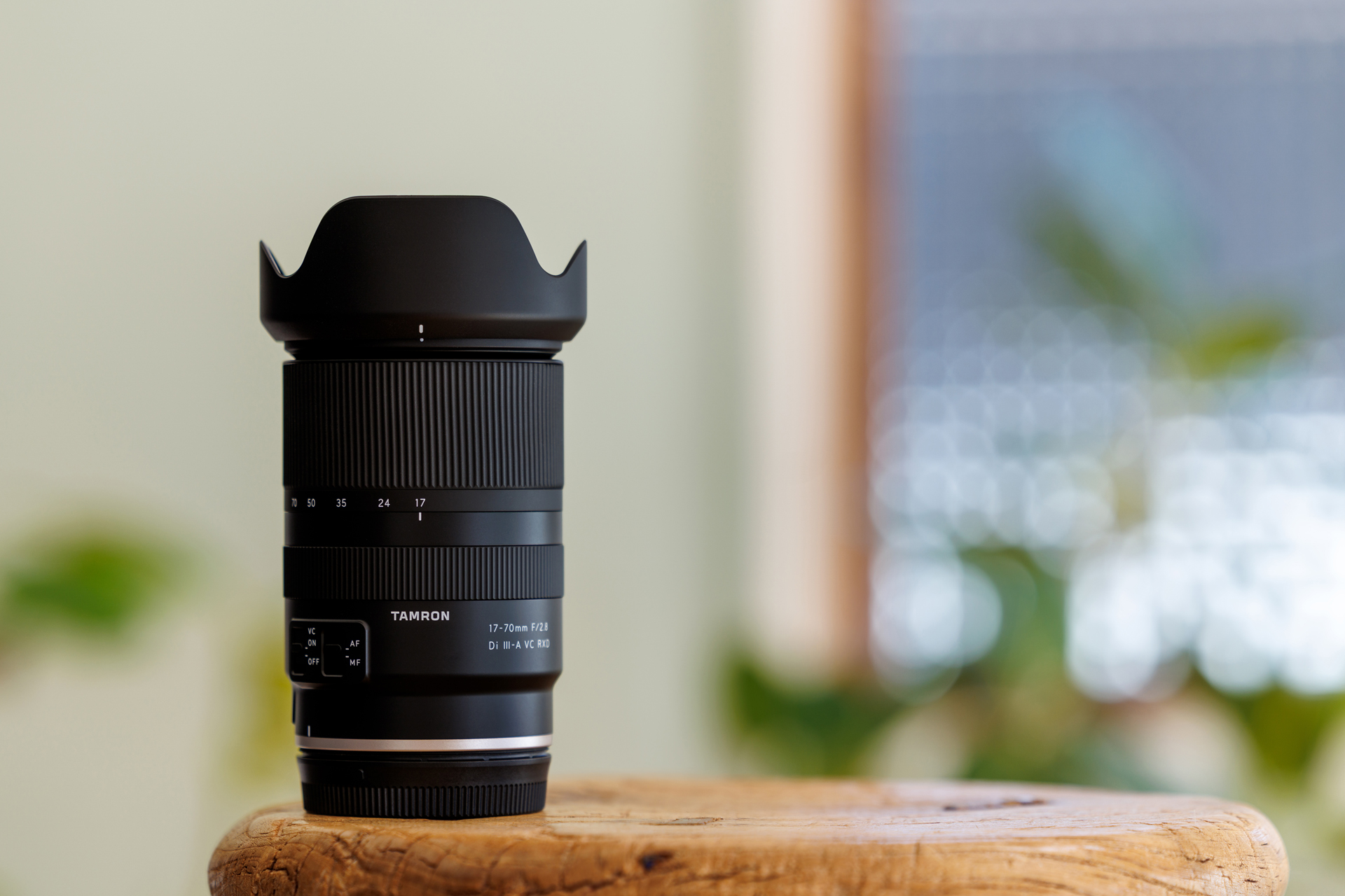 ความแตกต่างในแต่ละเม้าต์ของเลนส์ Tamron 17-70mm F/2.8 Di III-A VC RXD (Model B070) ความแตกต่างในแต่ละเม้าต์ของเลนส์ Tamron 17-70mm F/2.8 Di III-A VC RXD (Model B070)